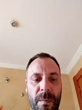 manchego85 online show from September 24, 2025, 2:42 pm