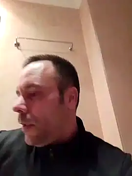 manchego85 online show from November 9, 2025, 1:15 am