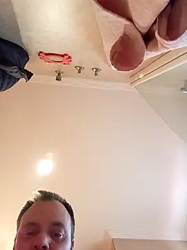 manchego85 online show from March 9, 2026, 4:44 pm