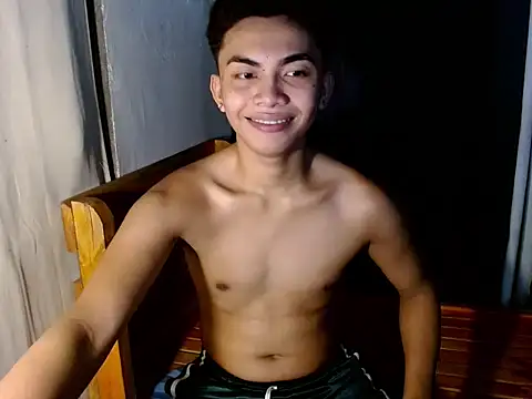 urguy marco online show from October 14, 2025, 4:02 am