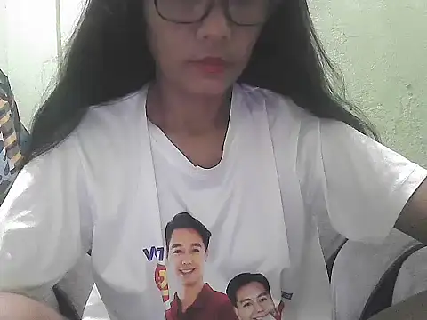 HotLadyPinay32 online show from November 30, 2025, 9:41 pm