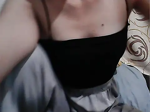 sexyasian lady online show from April 10, 2026, 2:50 am