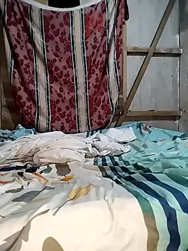 Snapshot of Kesurra chatting on February 28, 2026, 12:11 am Kesurra online show from February 28, 2026, 12:11 am