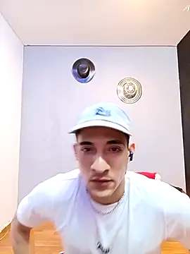 jhonny thes28 online show from November 18, 2025, 5:28 pm