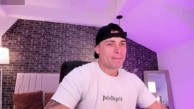 connorsmiith online show from February 6, 2026, 3:59 pm