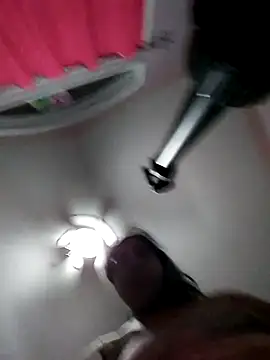 Lovelyrainn online show from September 19, 2025, 2:35 am