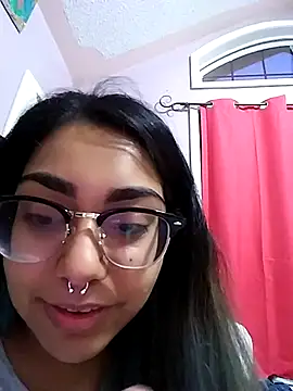 Lovelyrainn online show from September 22, 2025, 11:45 am