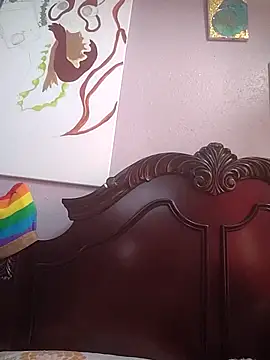 Lovelyrainn online show from November 1, 2025, 1:57 pm