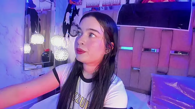 KateLee online show from October 24, 2025, 4:20 am