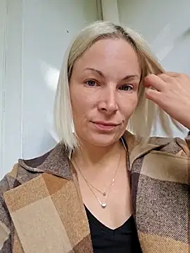 Sunny-Sin online show from September 23, 2025, 11:57 am