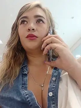 Snapshot of miss_berlyn chatting on May 16, 2026, 5:01 pm miss berlyn online show from May 16, 2026, 5:01 pm