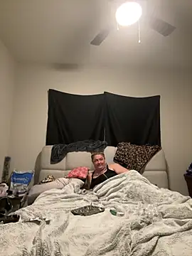 BigMfLuther online show from November 15, 2025, 4:32 am