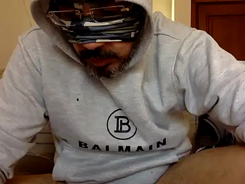 Snapshot of CaiBull chatting on February 23, 2026, 9:28 am CaiBull online show from February 23, 2026, 9:28 am