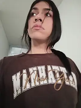 Melisa Bunny69 online show from May 27, 2026, 8:06 pm