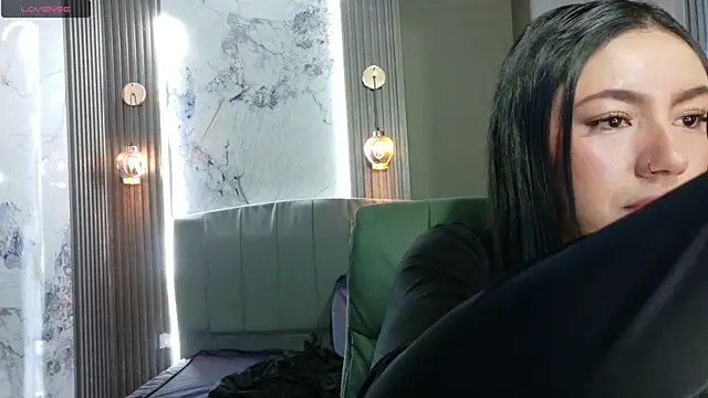 Megara 25 online show from September 25, 2025, 2:21 pm