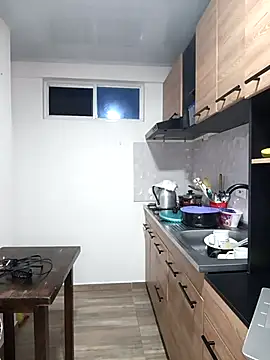 stivenlujan69 online show from September 20, 2025, 1:06 am