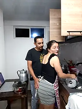 stivenlujan69 online show from October 2, 2025, 1:23 am