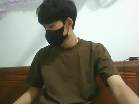 Snapshot of Minh chatting on November 7, 2025, 1:11 pm Minh online show from November 7, 2025, 1:11 pm