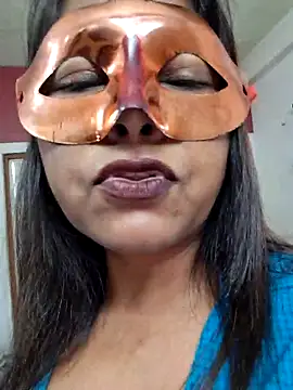 SIMIHOT online show from November 18, 2025, 9:14 am