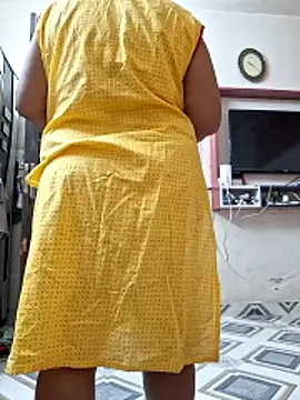 Snapshot of SIMIHOT chatting on February 26, 2026, 4:39 pm SIMIHOT online show from February 26, 2026, 4:39 pm