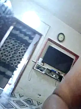 SIMIHOT online show from May 5, 2026, 8:44 am