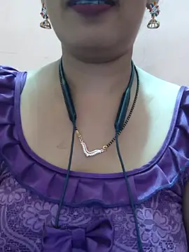 Sonalihot  online show from September 18, 2025, 4:20 pm