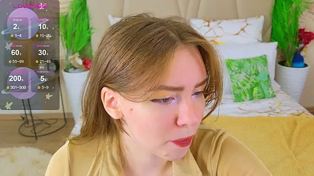 Snapshot of Moon__Bunny chatting on September 29, 2025, 4:34 pm Moon Bunny online show from September 29, 2025, 4:34 pm