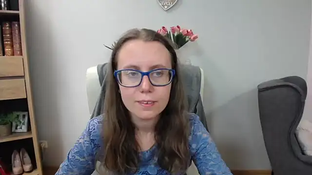 sweetxLizzy online show from May 15, 2026, 4:30 am