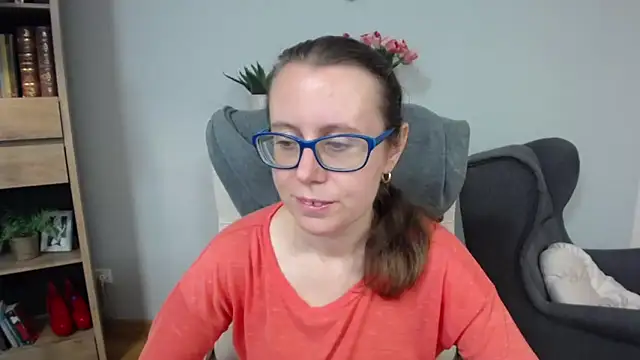 sweetxLizzy online show from May 20, 2026, 4:29 am