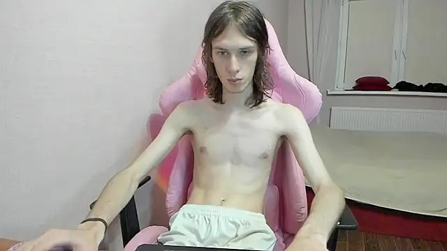 eleganc3 online show from October 29, 2025, 7:59 pm