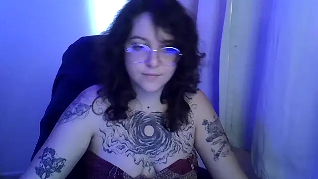 Blue Liz online show from October 15, 2025, 6:52 pm