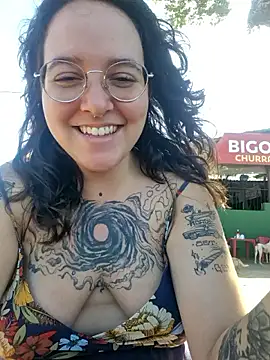 Blue Liz online show from December 1, 2025, 5:29 pm