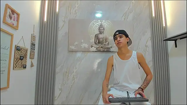 TWINKS BOYS1 online show from January 8, 2026, 7:16 pm