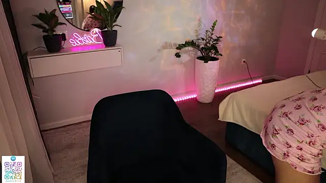 Katherinepinke online show from March 2, 2026, 8:04 pm