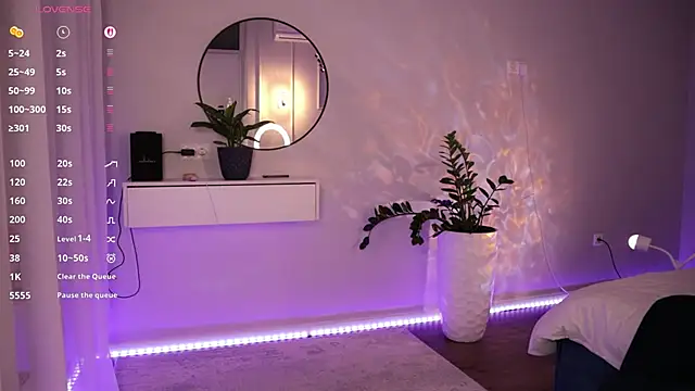 Katherinepinke online show from April 2, 2026, 6:38 pm