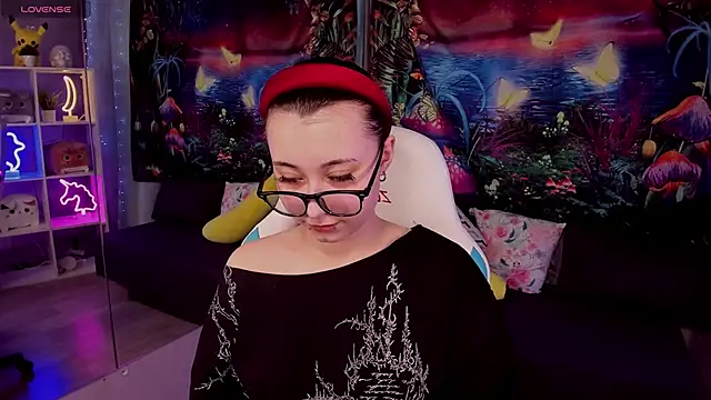 ClaraParks online show from March 7, 2026, 7:11 pm