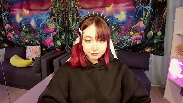 ClaraParks online show from April 19, 2026, 6:43 pm