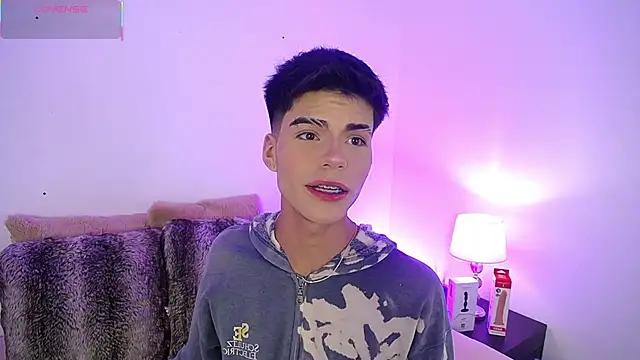 Dulcey  online show from September 27, 2025, 4:06 am