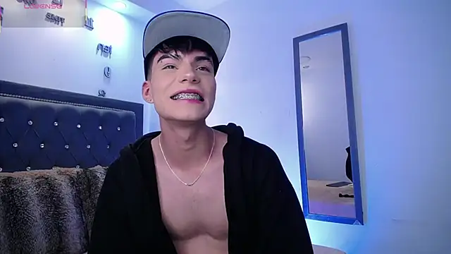 Dulcey  online show from September 30, 2025, 7:02 am