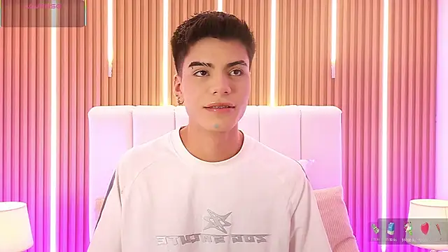 Dulcey  online show from March 29, 2026, 5:07 am