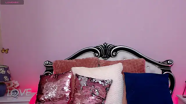 SweetySasha18 online show from May 28, 2026, 5:21 pm