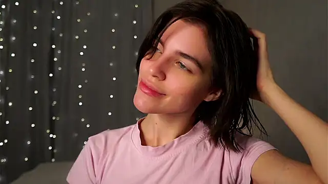 EleneButton online show from January 9, 2026, 1:08 am