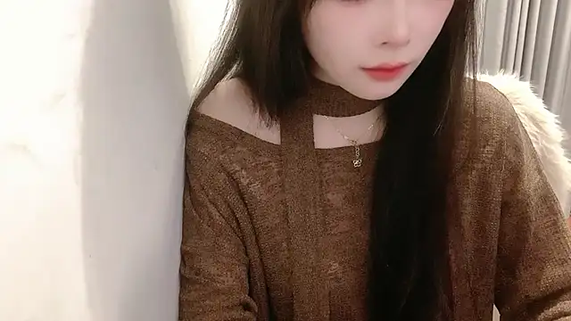 Snapshot of Azami_Chan chatting on January 13, 2026, 4:23 pm Azami Chan online show from January 13, 2026, 4:23 pm