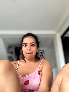 JuanitaMore01 online show from November 20, 2025, 12:16 pm