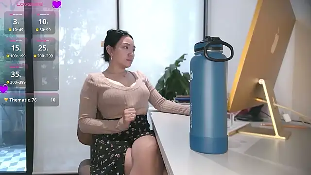 yuzhara online show from September 12, 2025, 3:23 pm