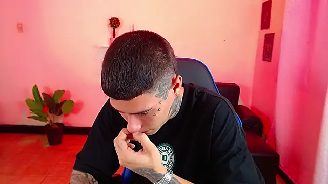 setthomas online show from September 26, 2025, 2:21 pm