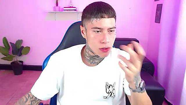 setthomas online show from November 13, 2025, 4:28 pm