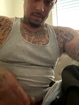 pnwzo online show from October 10, 2025, 9:58 pm