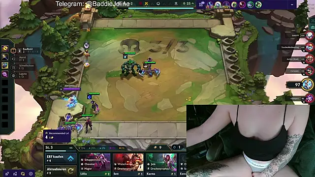 BaddieJoline online show from November 4, 2025, 9:25 pm