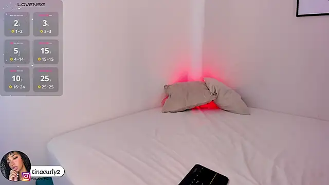 Snapshot of Tina_curly chatting on February 19, 2026, 10:55 am Tina curly online show from February 19, 2026, 10:55 am